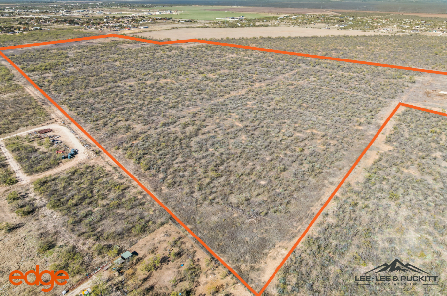 5424 Highway 208 Photo