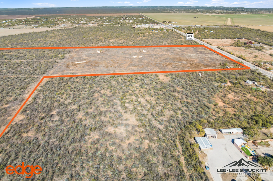 5424 Highway 208 Photo