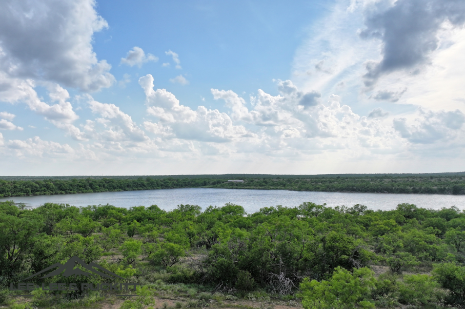 Leonard Ranch Photo