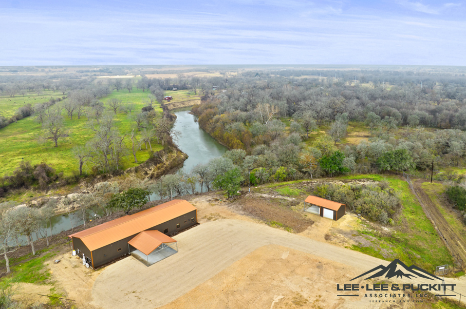 Austin Trophy Whitetail Ranch Photo