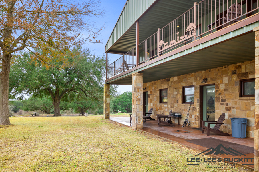 Austin Trophy Whitetail Ranch Photo