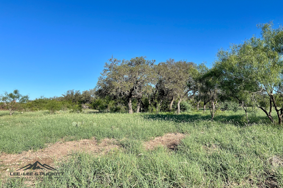 Elliott Ranch Photo