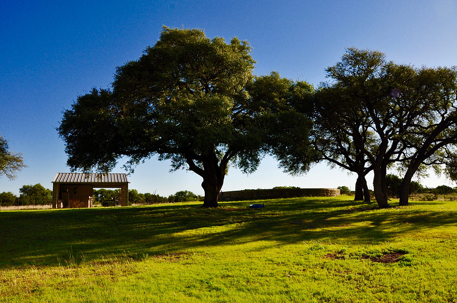 Rolling Oaks Ranch Photo